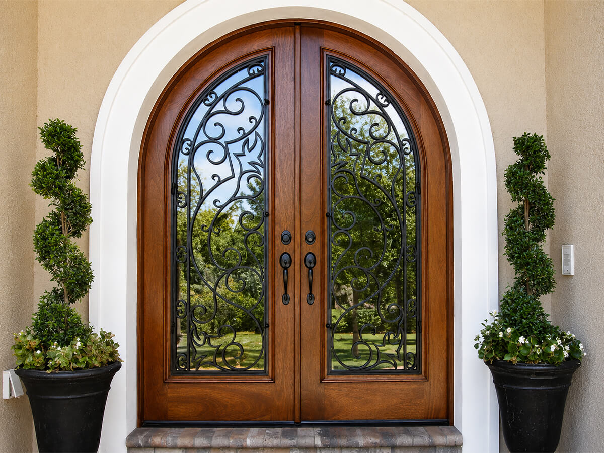 When a Double Arched Door it's the Right Choice​