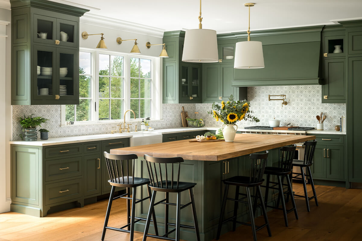 How to Use Green and Millwork to Make a Home Feel Luxurious​
